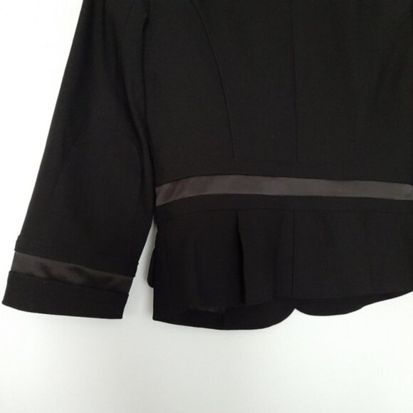 BEBE Cropped Satin Detail 3/4 Sleeve Blazer Jacket Button Front Black Sz 8 - Picture 14 of 15
